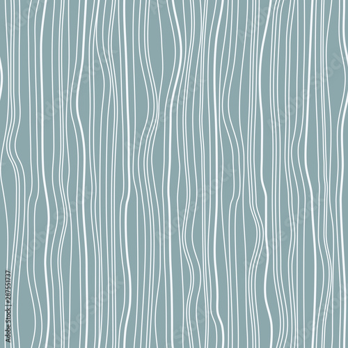 Fotografía Abstract pattern with vertical curved lines.