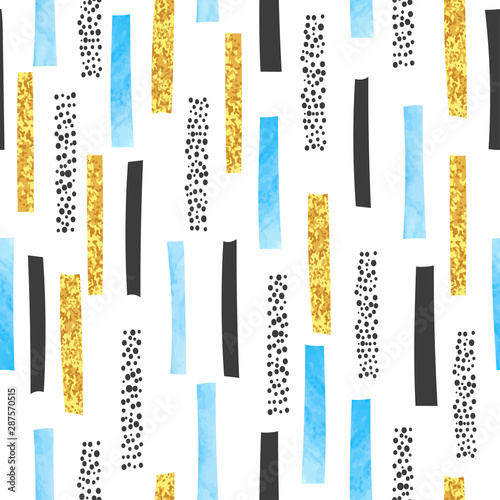 Hand drawn abstract seamless pattern with vertical lines. Vector stripe print.
