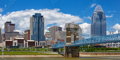 Fotomural View of the Cincinnati, Ohio skyline and John Roebling suspension bridge from ac