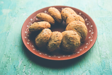 Nan khatai or Nankhatai is an authentic Indian sweet and savory eggless cookie loaded with dry fruits 