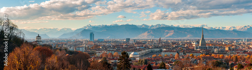 Fotomural Autumn panorama of the city of Turin (Torino), Piedmont, Italy with the surround