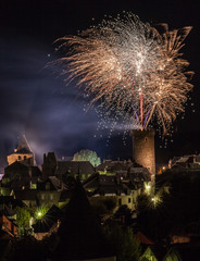 Poster - Allassac (Corrèze, France) - Feu d'artifice depuis la tour César