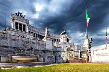 Fototapete - National Monument to Victor Emmanuel II, Altar of the Fatherland or Altare della Patria in  Piazza Venezia, Rome, Italy.