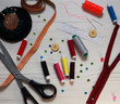 © Елена Филипцова - sewing set of threads, needles and scissors