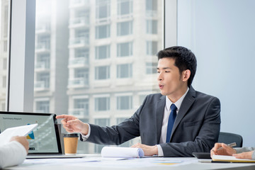 Wall Mural - Asian businessman discussing project at the meeting