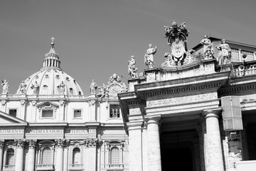 Canvas Print - Saint Peter's Basilica in Vatican. Black and white vintage style.