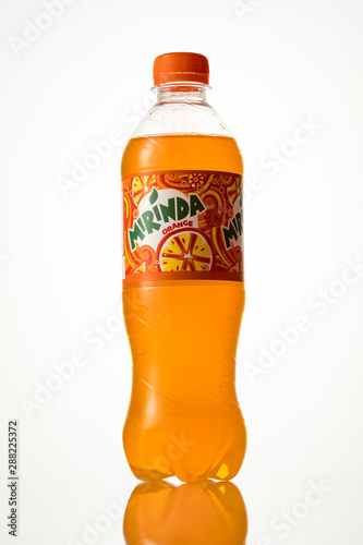 Minsk Belarus April 5 18 Mirinda Plastic Bottle Isolated On White Background Mirinda Is A Carbonated Soft Drink That Is Produced And Manufactured By Pepsico Kaufen Sie Dieses Foto Und Finden