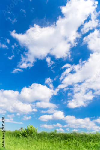青空と雲の背景素材 暑中見舞い テンプレート Foto De Stock Adobe Stock 青空と雲の背景素材 暑中見舞い テンプレート Foto De Stock Adobe Stock