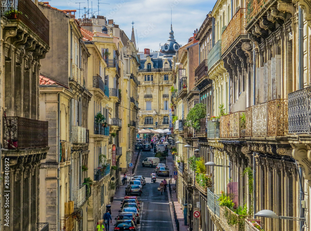 Picturesque street in Montpellier, France - obrazy, fototapety, plakaty 