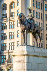 Canvas Print - Monument of King Edward VII by the Merseyside in Liverpool, UK