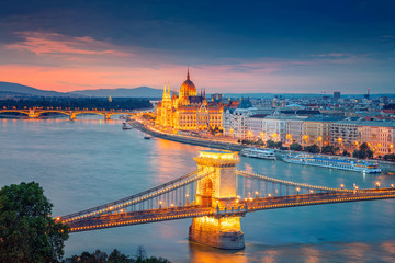 Wall Mural - Budapest, Hungary. Aerial cityscape image of Budapest with Chain Bridge and parliament building during summer sunset.