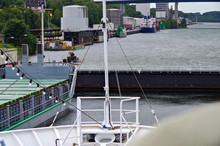 Kreuzfahrtschiff Und Frachtschiff In Schleuse Von Nord Ostsee Kanal Bei Kiel, Germany