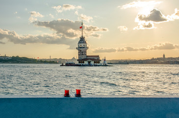 Wall Mural - Maiden's Tower in istanbul, Turkey (KIZ KULESI - USKUDAR)