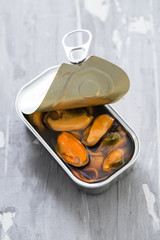 Wall Mural - can of mussels on ceramic background