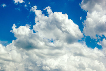 Wall Mural - blue sky and beautiful fluffy cloud. best summer sky photo background.