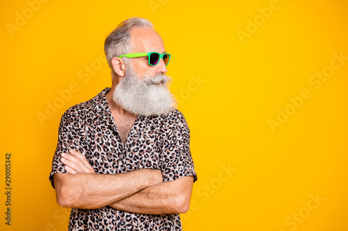 Cuadros en Lienzo Profile side photo of modern funny funky old long bearded man traveling look for