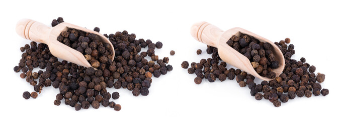 Wall Mural - Black peppercorn on white background