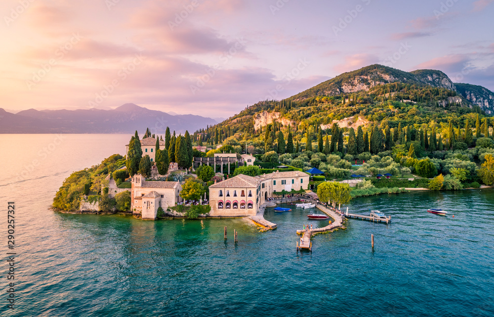 Punta San Vigilio, Verona province, Garda Lake, Veneto, Italy - obrazy, fototapety, plakaty 