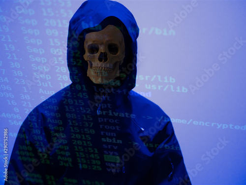 フードを被った男 骸骨 ハッキング セキュリティ Stock Photo Adobe Stock フードを被った男 骸骨 ハッキング セキュリティ Stock Photo Adobe Stock