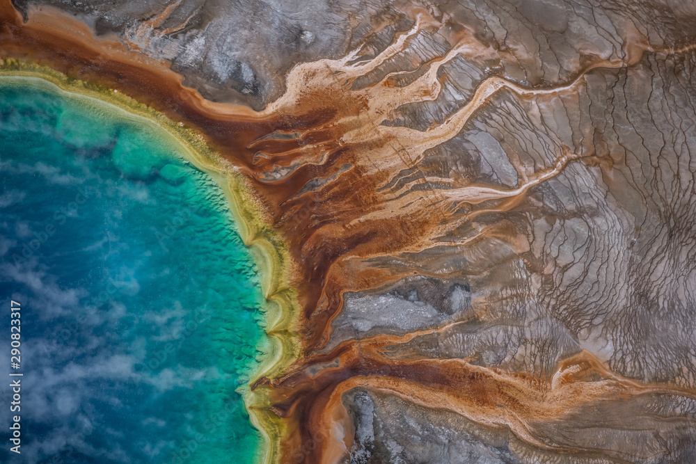 Aerial view of Grand prismatic spring in Yellowstone national park, USA - obrazy, fototapety, plakaty 