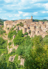 Wall Mural - Sorano (Italy) - An ancient medieval hill town hanging from a tuff stone in province of Grosseto, Tuscany region, know as the Little Matera.