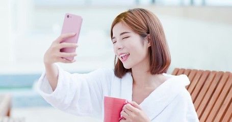 Poster - woman take selfie