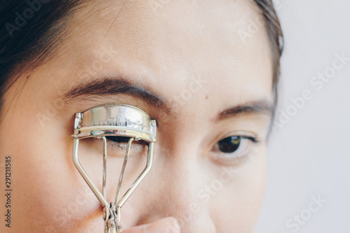 asian eyelash curler