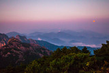 Fototapeta Na ścianę - Huangshan mountain, Sunrise, Anhui, China