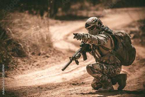 Cuadros en Lienzo Soldiers of special forces on wars at the desert,Thailand people,Army soldier Pa