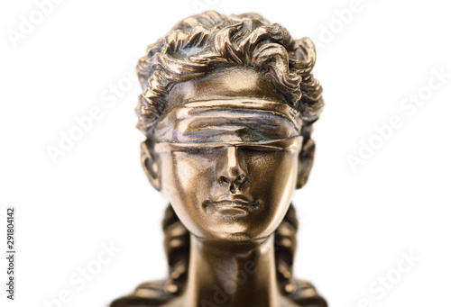 Fotografía Close up statue of justice isolated on white background