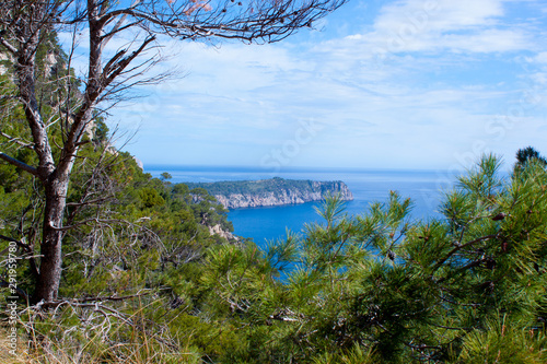 Cuadros en Lienzo Mallorca blue lagooon panorama view with Mountains and green forest and blue sky