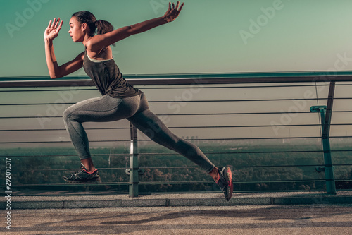 Fotografía Taking running speed to the next level stock photo
