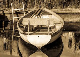 Poster - old rowboat