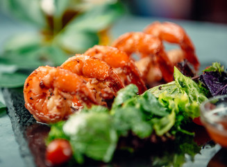 Poster - Grilled prawn served with salad