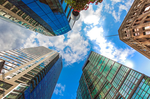 Cuadros en Lienzo Boston downtown financial district and city skyline at a bright sunny day