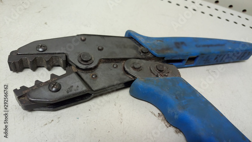 Fotomural Industrial Electronics Coax Cables Crimper