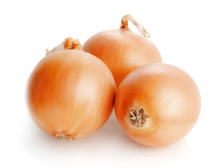 Wall Mural - onions isolated on white background