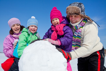 Poster - family  on winter vacation