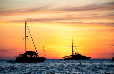 Sticker - Nai Harn beach at sunset i