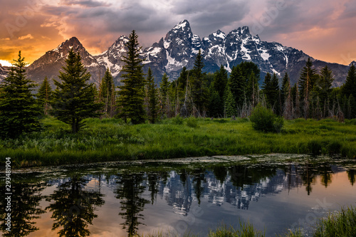 sunset-reflections-on-the-grand-teton