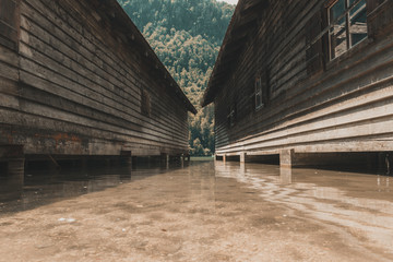  Bootshäuser aus Holz am Königssee in Bayern