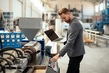 Manager checks machines at the factory. Inspector checks a factory.