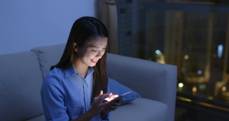 Poster - Woman send sms on cellphone at night