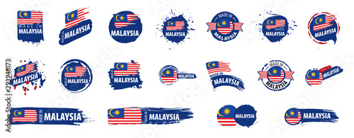 Cuadros en Lienzo Malaysia flag, vector illustration on a white background.