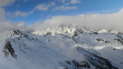 Canvas Print - Snowy mountain landscape in winter weather