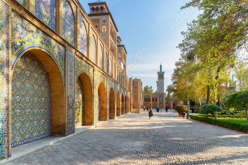 Photo Wonderful view of courtyard and garden at the Golestan Palace