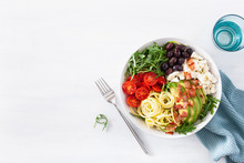 Ketogenic Lunch Bowl: Spiralized Courgette With Avocado, Tomato, Feta Cheese, Olives, Bacon