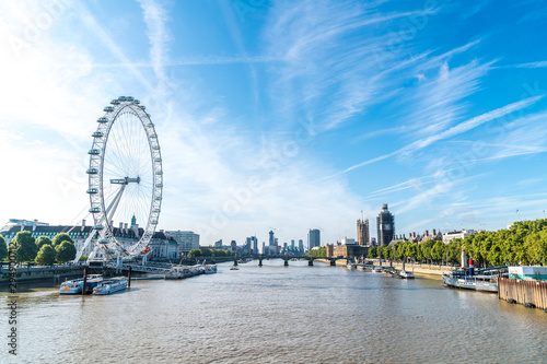 Cuadros en Lienzo Big Ben and Westminster Bridge in London, UK