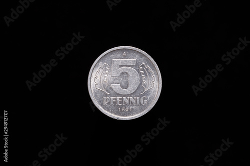 Old German Democratic Republic 5 Pfennig coin from 1981, reverse Tableau sur Toile