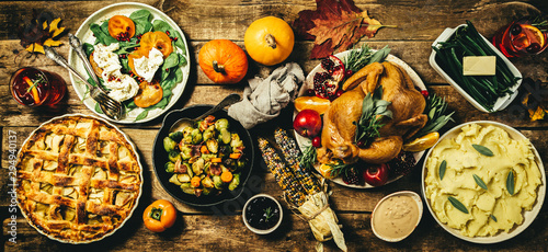 Fotomural Selection of traditional thanksgiving food - turkey, mashed patatoes, green bean